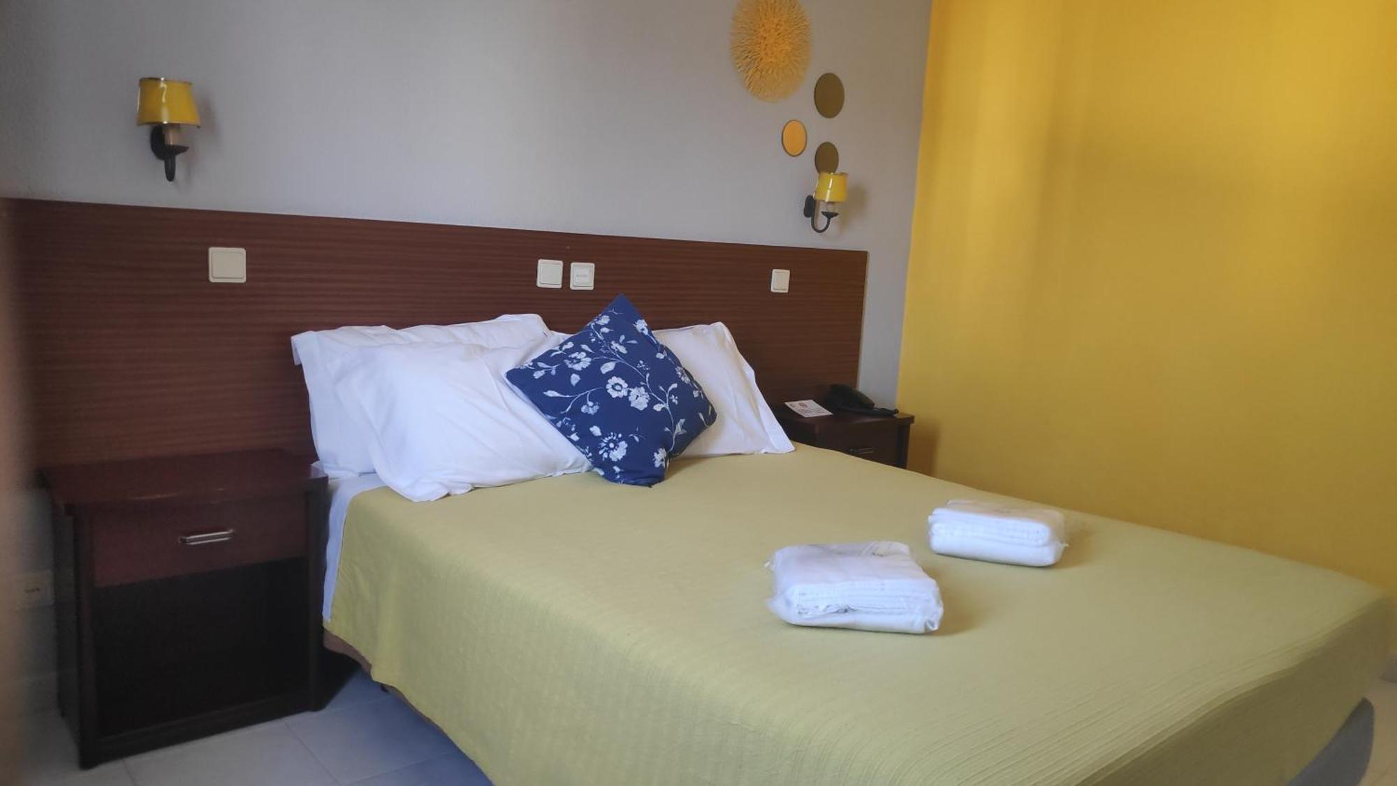 Hotel Alnacir Фару Екстер'єр фото